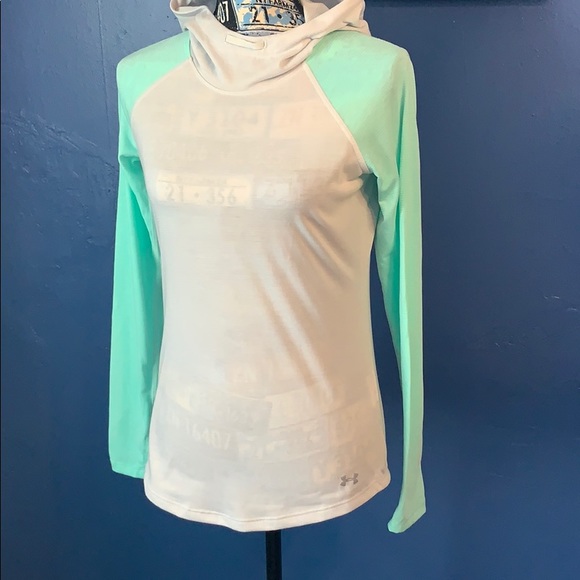 Under Armour Long Sleeve Running Top - Picture 2 of 6